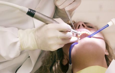 ניווט ברשלנות רפואית בניתוחים וטיפולי שיניים